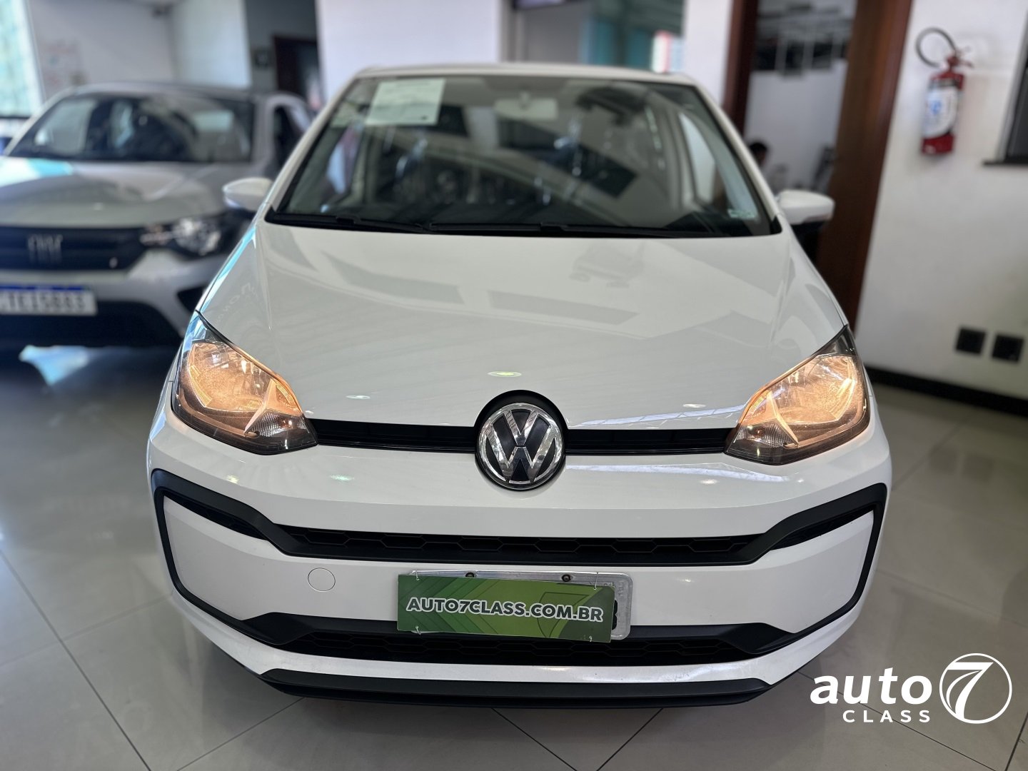 VOLKSWAGEN UP 1.0 MPI TOTAL FLEX 4P MANUAL Branco - Auto7 Class