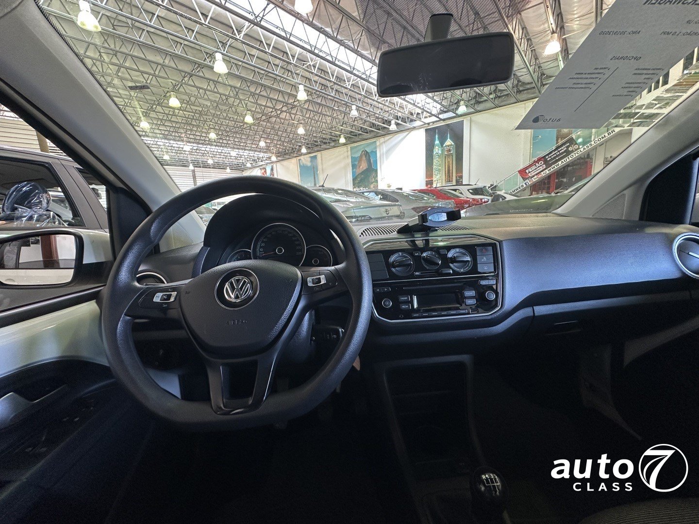 VOLKSWAGEN UP - Foto 12