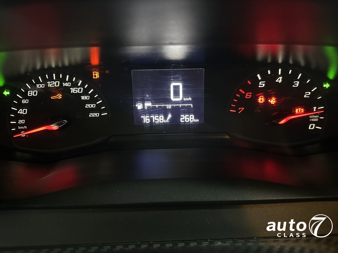PEUGEOT 208 - Foto 10
