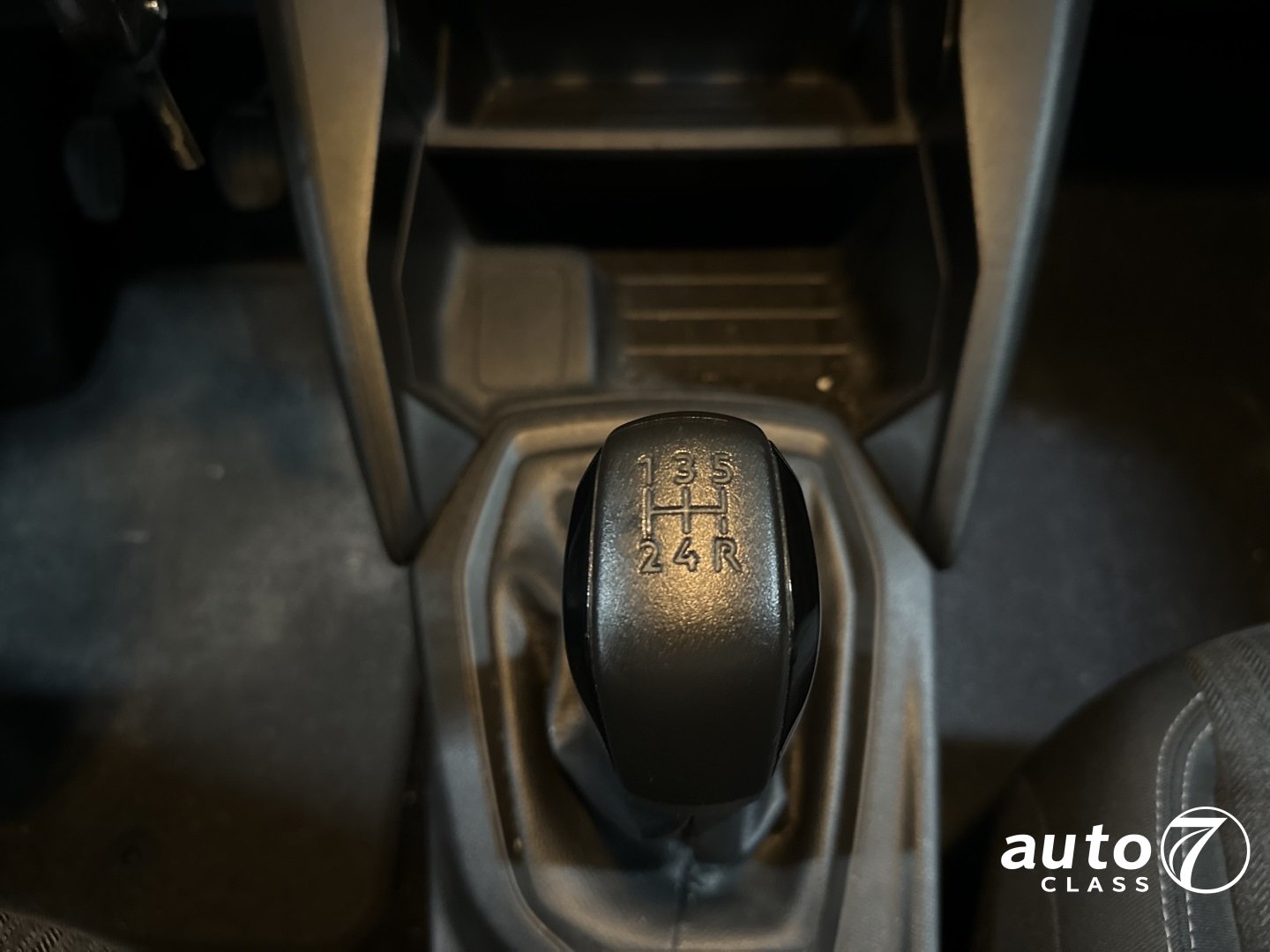 PEUGEOT 208 - Foto 13